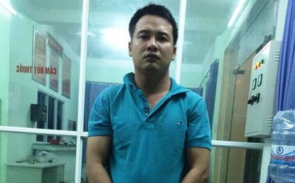 Phát hiện bị giật điện thoại, cô gái 16 tuổi lao thẳng xe đạp vào tên cướp