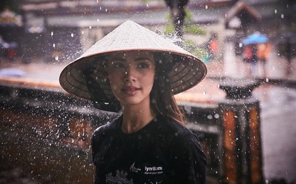 Bông hồng lai 9x nổi tiếng Thái Lan Yaya khoe ảnh đội nón lá, vi vu tại Đà Nẵng - Huế