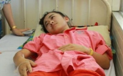 Nữ sinh bị cưa chân được hỗ trợ 2 triệu đồng/tháng