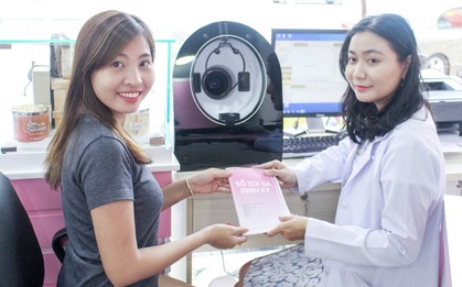 Giới trẻ đang "sốt" với chương trình: “Soi da một lần chăm sóc làn da trọn đời”