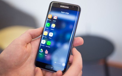 Samsung đã gây dựng được một tượng đài thiết kế mới với thiết kế màn hình cong tràn