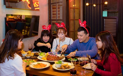 Thần chú Amazing Ribfest "càn quét" đại tiệc sườn nướng Cowboy Jack’s