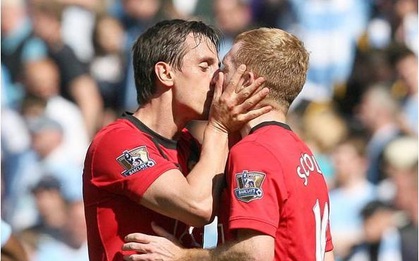 Cháu gái cầu thủ đồng tính quá cố: "Tôi biết 7 cầu thủ Premier League là gay"