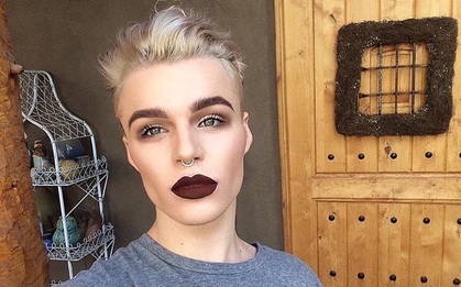 Giới trẻ đồng loạt chia sẻ câu chuyện của mình trên kênh LGBT mới mở của Instagram