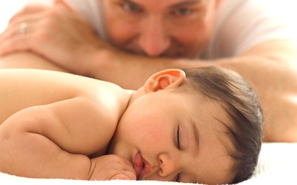 Người đàn ông dở khóc dở cười khi con trai lên 8 tuổi mới biết mình bị vô sinh