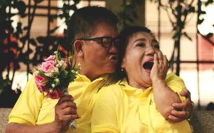 Chuyện tình của cô dâu tí hon 60 tuổi lần đầu mặc váy cưới