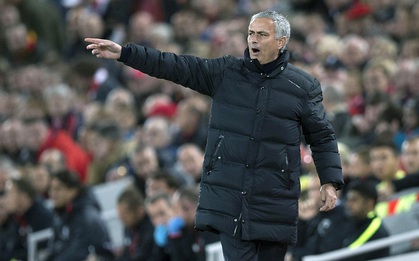 Man Utd rúm ró phòng ngự, Mourinho vẫn cao giọng sau trận hòa Liverpool