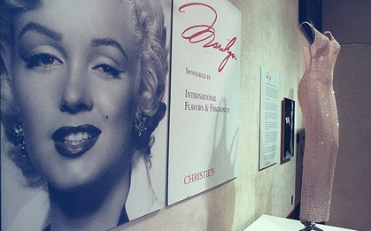 Marilyn Monroe có "sống dậy" cũng không tin chiếc đầm của mình được bán hơn... 100 tỷ đồng!