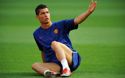 Ronaldo từng khiến đàn anh ở Man Utd "khó chịu" trong tập luyện