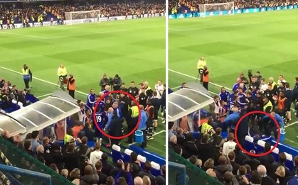 Can ngăn học trò ẩu đả, HLV Chelsea bị đẩy ngã ngửa