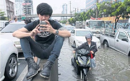 Đừng đi du lịch Bangkok tuần này vì đường quá ngập