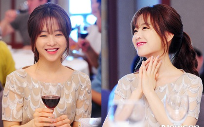 "Ma nữ" Park Bo Young đáng yêu như công chúa tại lễ trao giải