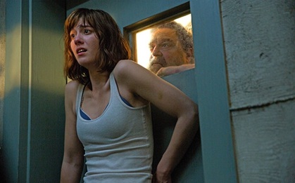 Thảm họa diệt vong mới "10 Cloverfield Lane" dọa người xem chết khiếp