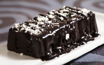 Làm bánh brownie oreo siêu tốc chỉ 2 phút là xong mà không cần lò nướng