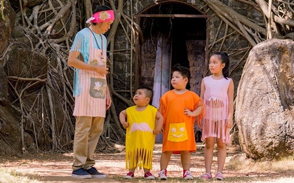 Hoài Linh cùng đàn con đáng yêu biểu diễn xiếc kiếm sống