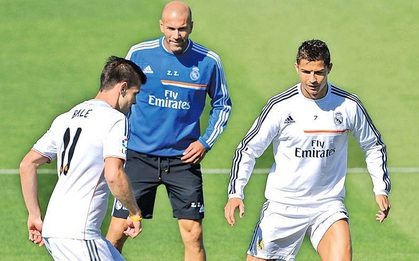 Ronaldo tích cực tập luyện cùng con trai cưng để “thể hiện” với Zidane
