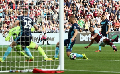 Khoảnh khắc đẹp nhất vòng 7 Ngoại hạng Anh tôn vinh Dimitri Payet