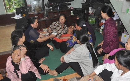 Bà nội kể lại giây phút 2 cháu trai bị mẹ sát hại ở Hải Dương