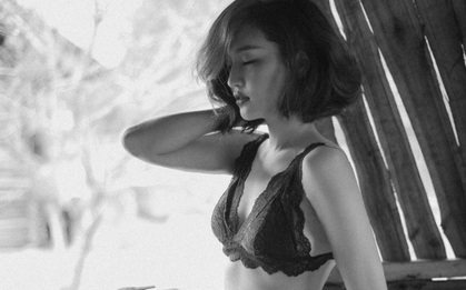 Im ắng đã lâu, Bích Phương bất ngờ trở lại và khoe vẻ gợi cảm với nội y