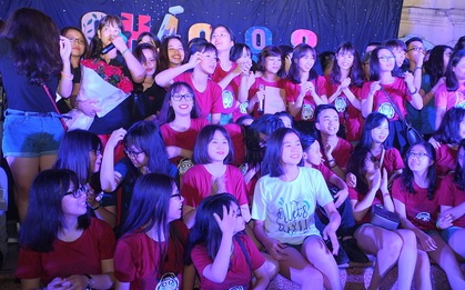 Teen cuối cấp Việt Đức vừa hào hứng, vừa bồi hồi tham gia Lễ trưởng thành