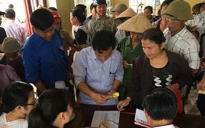 Vụ thu tiền hỗ trợ lũ lụt: Trưởng thôn "buồn, mất ngủ cả đêm"