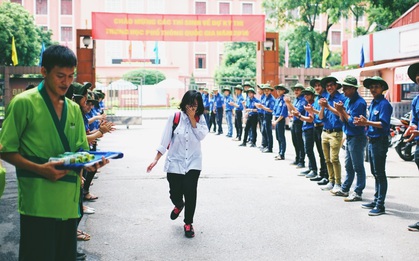 Ngày thi thứ 3 với môn Địa lý: Nhiều thí sinh ra sớm