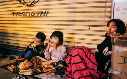 Đêm lạnh sâu đầu tiên ở Hà Nội - Thương lắm những giấc ngủ dài rét buốt của người vô gia cư
