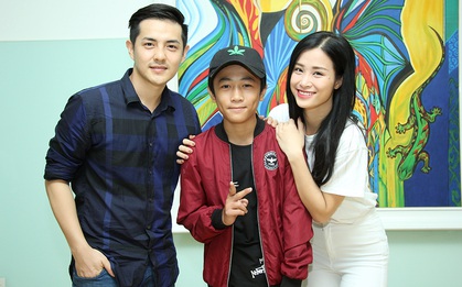 Cậu bé mê Rock team Đông Nhi - Ông Cao Thắng muốn đứng trên sân khấu hát để tìm mẹ