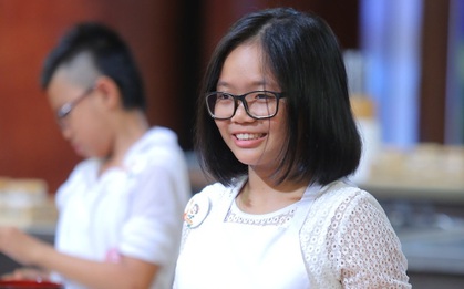 Xuất hiện bản sao nhí của Quán quân "Vua đầu bếp Mỹ" Christine Hà!