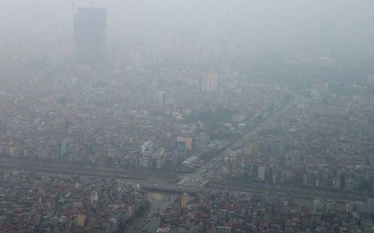 Người dân lo lắng vì chỉ số ô nhiễm không khí tại Hà Nội ở mức "nguy hiểm" vào giờ trưa