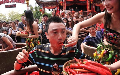 Những hình ảnh trong cuộc thi "Olympic ăn ớt" Trung Quốc