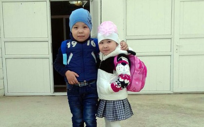 Sau khi ăn bánh Doner Kebabs, bé gái 2 tuổi thiệt mạng, anh trai nguy kịch nằm trong viện