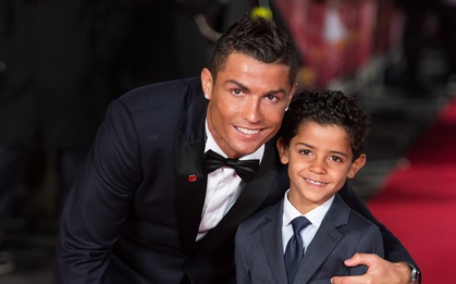 Ronaldo: Đừng tưởng gà trống không biết nuôi con