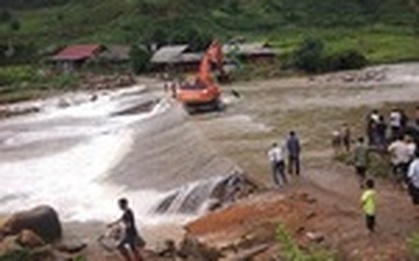 Sập hầm vàng ở Lào Cai: 9 người đã chết, số nạn nhân tăng từng giờ