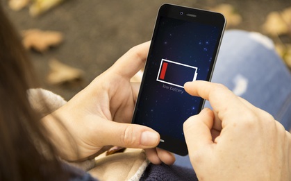 Tại sao pin iPhone không thể dùng quá 1 ngày?