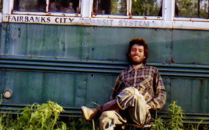 Chris McCandless: Vứt bỏ vật chất để lang thang vào miền hoang dã, và cái chết gây tranh cãi suốt hàng chục năm
