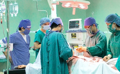 Sinh con xong, sản phụ băng huyết, chảy máu ổ bụng hơn 2 lít
