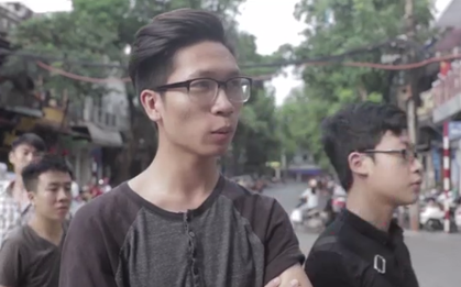 Tranh luận: Kết bạn với con trên Facebook, nên hay không?