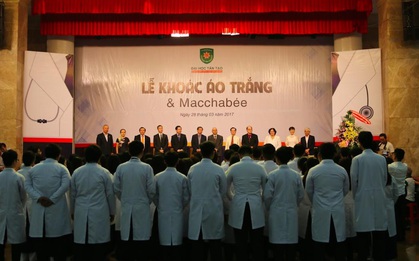 Học bổng 150 triệu đồng cho tân sinh viên Y Đa khoa