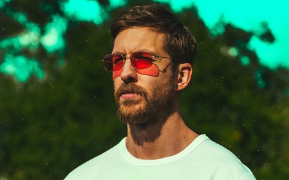Nghe "Slide" vẫn còn đang đứ đừ, Calvin Harris đã có cả đống bài mới chờ ra