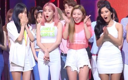 Black Pink vẫn chật vật trên con đường giật cúp vì MAMAMOO