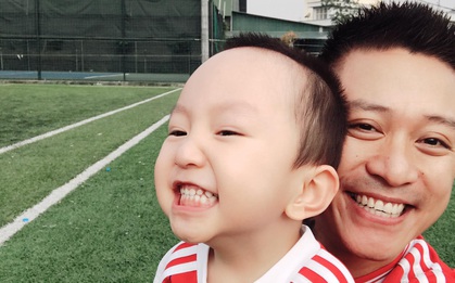 Nhìn loạt ảnh này ai chẳng muốn có một nhóc tỳ kháu khỉnh giống như Tuấn Hưng!