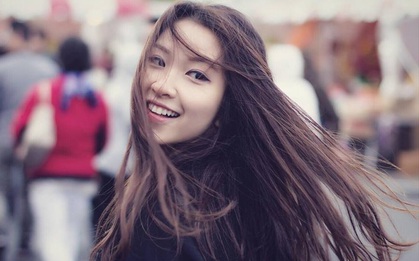 Cô gái xinh đẹp giành 8 học bổng tiến sĩ Mỹ: "Nếu có vấp, đứng dậy xem hòn đá nào làm mình ngã"