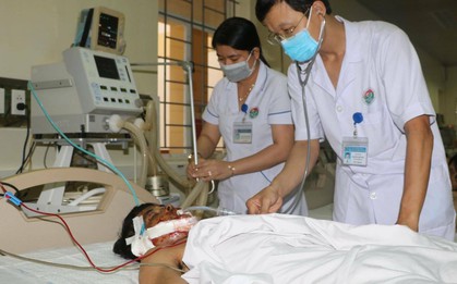 Hà Tĩnh: Dùng mìn đánh cá, một ngư dân bị nổ đứt lìa tay