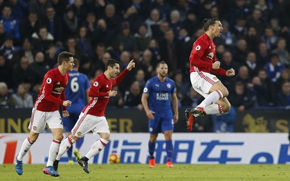 Ibrahimovic vượt mặt Messi, đi vào lịch sử Premier League