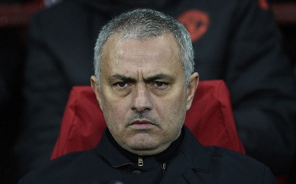Mourinho nổi điên với học trò dù Man Utd thắng to