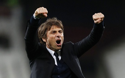 Chelsea xô đổ kỉ lục của Arsenal