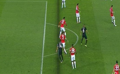 Man Utd thua oan vì bàn thắng việt vị của Casemiro?