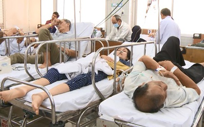 Tai nạn liên hoàn trên cao tốc Long Thành - Dầu Giây: "Máu chảy khắp xe, mọi người gào thét kêu cứu"