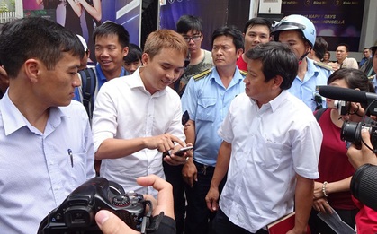 Bị cẩu xe, nhạc sĩ trẻ ở Sài Gòn vẫn tươi cười: "Em hoàn toàn ủng hộ và hợp tác, không sao cả"
